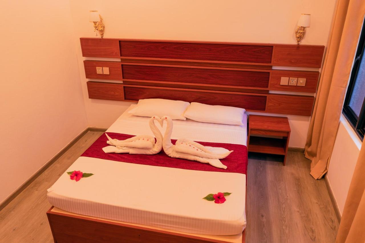 Feridhoo Inn Bagian luar foto