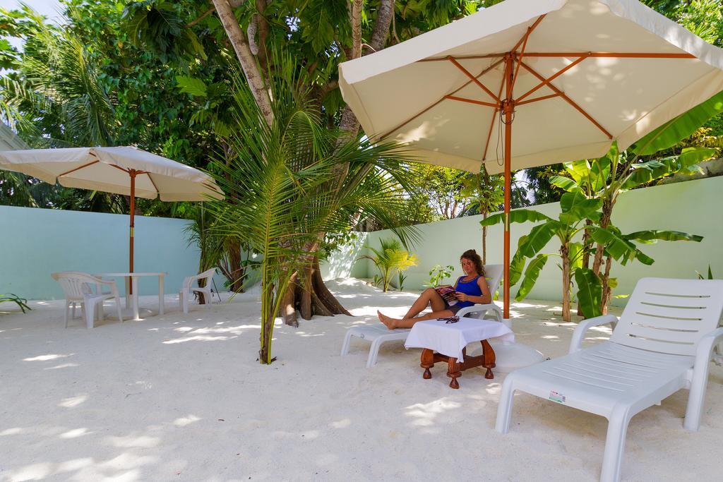 Feridhoo Inn Bagian luar foto