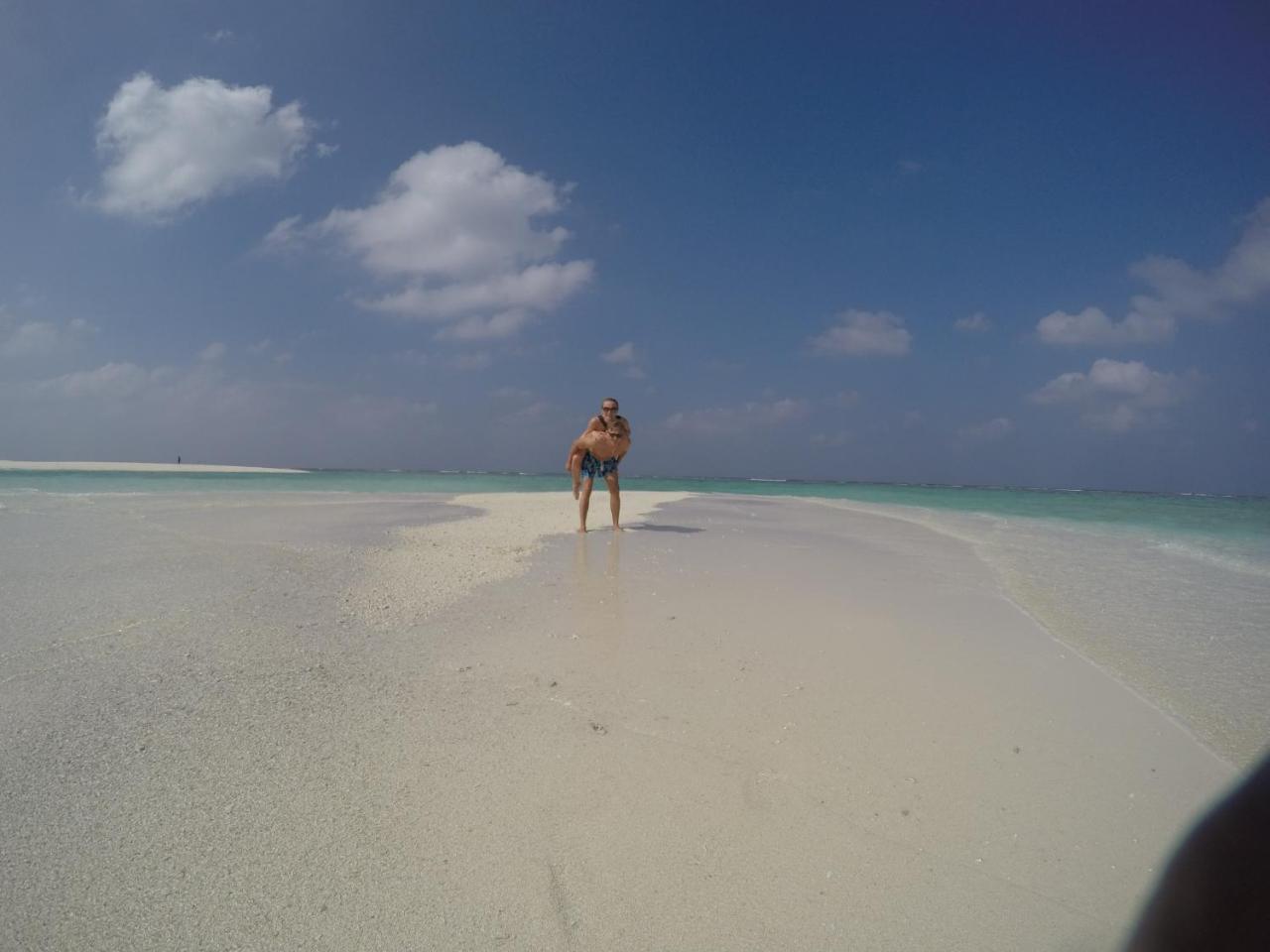 Feridhoo Inn Bagian luar foto