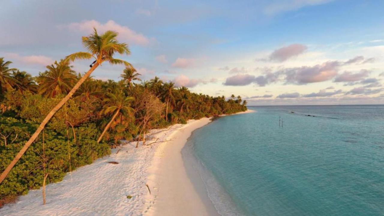 Feridhoo Inn Bagian luar foto